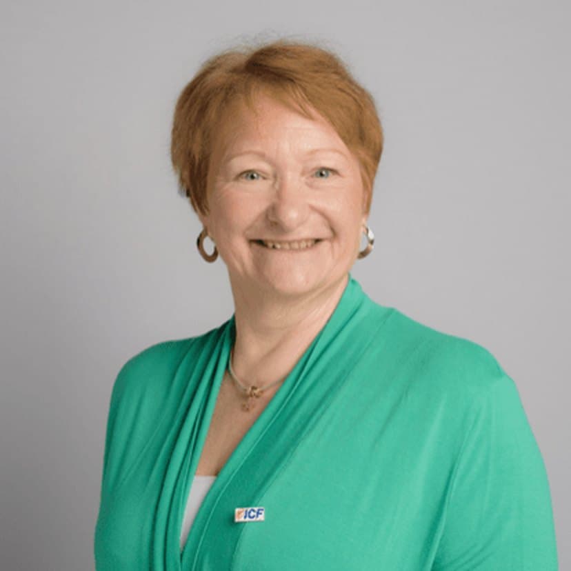 Portret van Jacqueline Cattoor, gecertificeerd professioneel coach